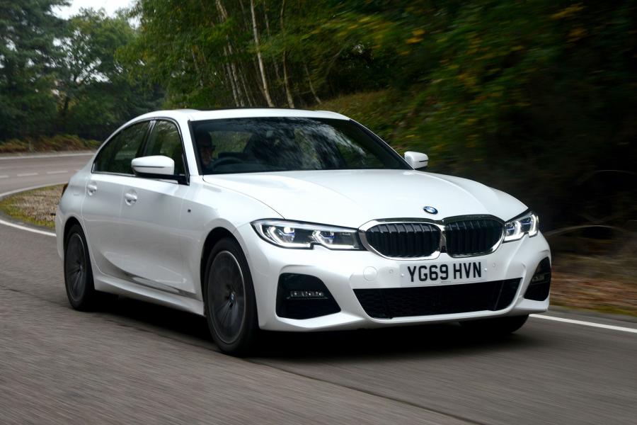  BMW 330e M Sport (G20) 2019 года  (UK) (фото 8 из 25)